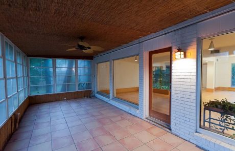 tiki porch
